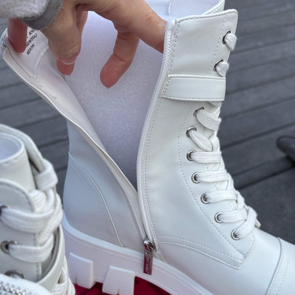 NWT Cape Robbin Women White Monalisa Combat Boots, Zippers, Pocket, Size 11 - Picture 17 of 17